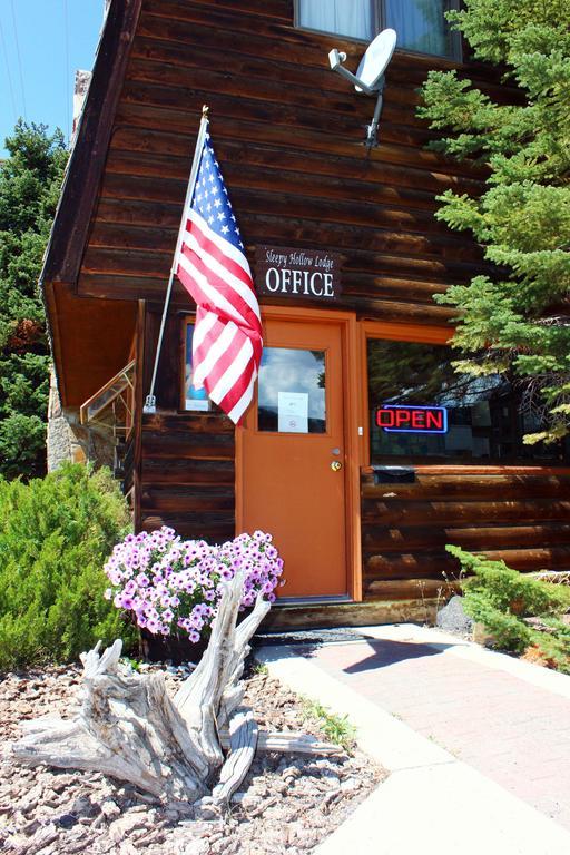 Sleepy Hollow Lodge Уест Йелоустоун Екстериор снимка
